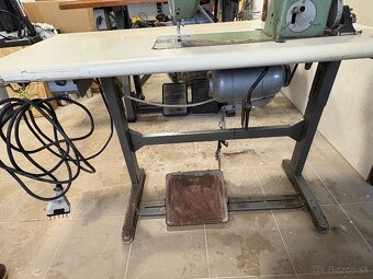 Jednoihlový šicí stroj a 5- nitný  overlock Textima - 2