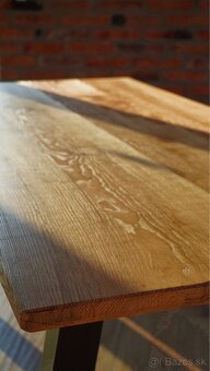 Masívny jedálenský stôl - 2