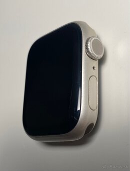Apple Watch 8, batéria 89% - 2
