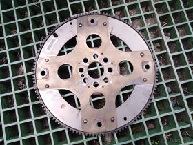 BMW zotrvačník automatu - 2