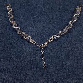 Handmade náhrdelník - strieborná/krištáľová, tmavo fialová - 2