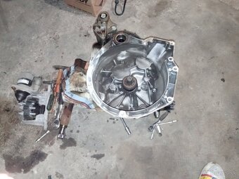 Prevodovka Ford focus Mk3 1.0 benzin - 2