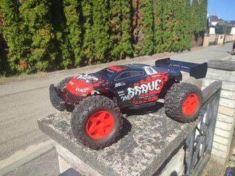 RC auto Vatos Brave 1/12 #2 - 2