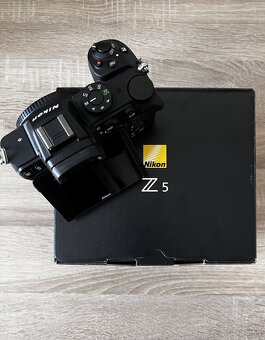 Nikon Z5 (telo) - 2