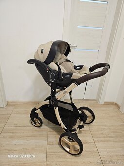 Predám kočík Egg2 Diamond 4v1 Feather TOP stav - 2
