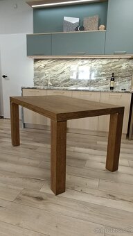 Stôl 140 x 85 Masív dubová dyha. - 2