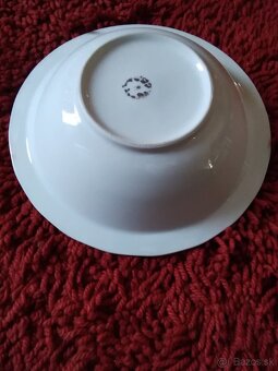 Predám starý porcelánový tanier 25cm, hlboký 6,5 cm. - 2