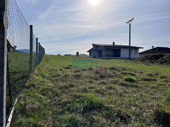 Stavebný pozemok KUNERAD, 553 m2 - 2