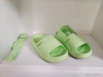Detské šľapky Adidas Adifom Adillete Kids (vel. 29) - 2