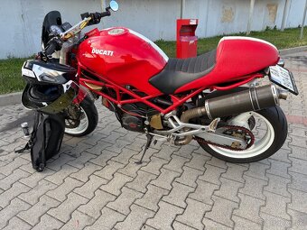 Ducati Monster 750 - 2