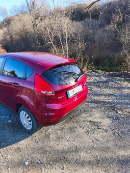 Ford fiesta - 2