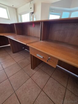 Pult do predajne alebo recepciu - 2