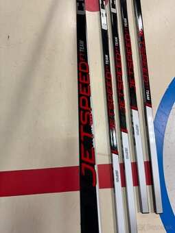 UPLNE NOVA PROFI HOKEJKA CCM JETSPEED FT TEAM - 2