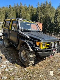 TOYOTA LANDCRUISER HZJ 73 - 2
