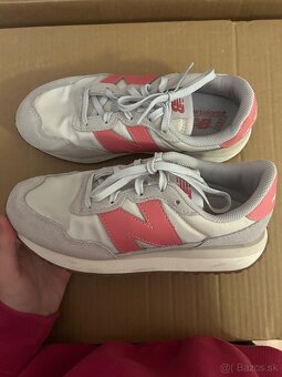 Predám tenisky - zn. new balance - 2