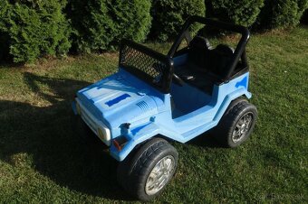 Detské elektrické autíčko - 2