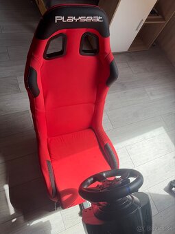 Playseat Evolution + Thrustmaster T300 + Pedále T3PM - 2