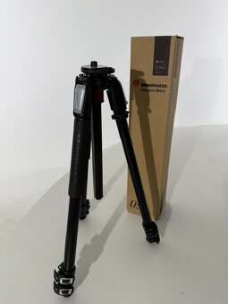 Manfrotto MT055xpro3 tripod - 2