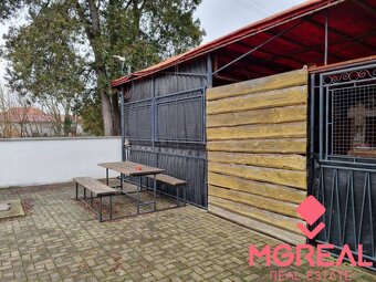 Obchodný priestor /bar, kaviareň, herňa.../ Komjatice - 2