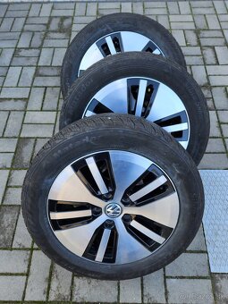 Predám alu disky VW 5x112R16zimné pneu 205/55R16 - 2