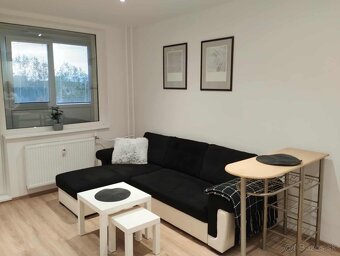Prenájom zrekonštrovaná garsónka s balkónom - 2