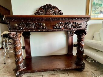 Starožitný nábytok - 2