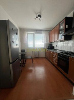 Veľkopriestranný 3-izbový byt na ulici Jána Smreka v Devínsk - 2