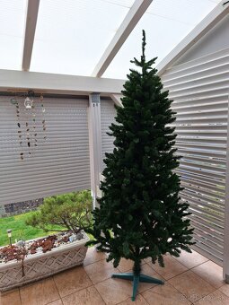 Vianočný umelý stromček - výška 270cm - 2