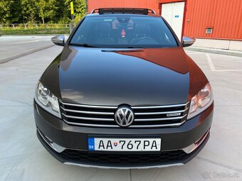 Volkswagen Passat Alltrack 2.0 TDI 4MOTION DSG - 2
