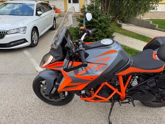 KTM Super Duke GT - 2