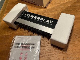 Predám Behringer Powerplay HA8000 slúchadlový zosilňovač - 2