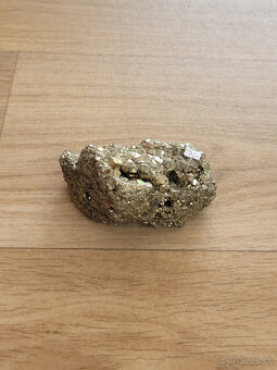 Predám minerál pyrit - 2