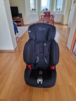 Predám malo pouzivanu detskú autosedačku - 2