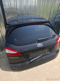 Zadné kufrove dvere Ford Mondeo Mk4 combi - 2
