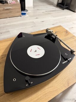 Thorens TD 209 Triangle + Goldring G1042 - 2