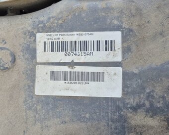 Predám palivovu nadrz Octavia II benzin - 2