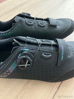 Dámske tretry veľ.41 - 2