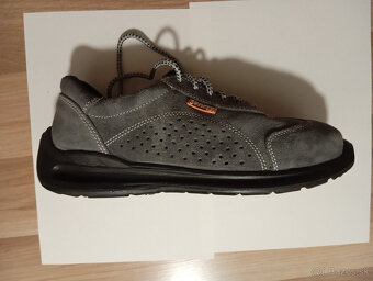 Pracovno-športová obuv - 2