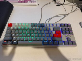 Predám hernú mechanickú klávesnicu (80%) CHERRY XTRFY K4V2 - 2