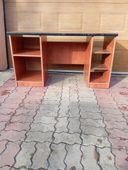 pracovný stolík - 2