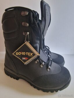 Predám úplne nové army goretexové topánky veľkosť 37-38 - 2