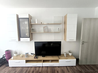 REZERVOVANÉ ZREKONŠTRUOVANÝ ZARIADENÝ VEĽKÝ /64,11M2/ STRED - 2