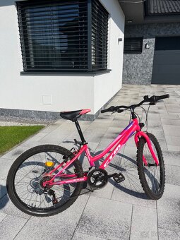 Dievčenský bicykel - 2