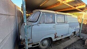 Škoda 1203 zo šiltom - 2