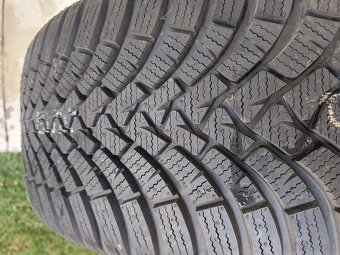 1ks NOVÁ 245/45 R18 100V FALKEN EUROWINTER HS01 RUNFLAT - 2