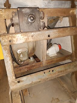 Predám stolový cirkulár. - 2