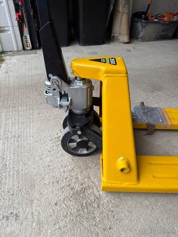 Paletový vozík - 2