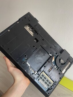 Predám notebook samsung - 2