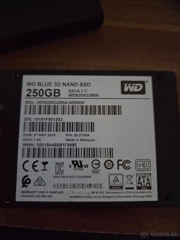 250GB SSD disky - 2