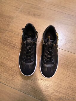 Tenisky Guess nové - 2